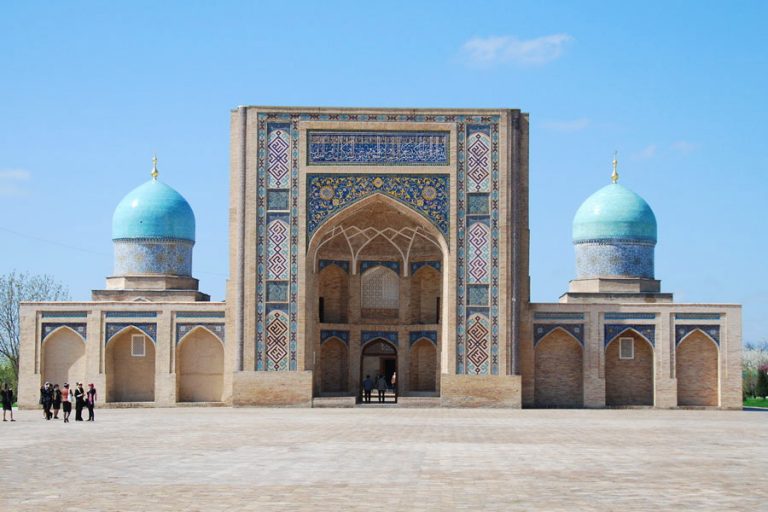 Paket Umroh Plus Uzbekistan 2023 Murah